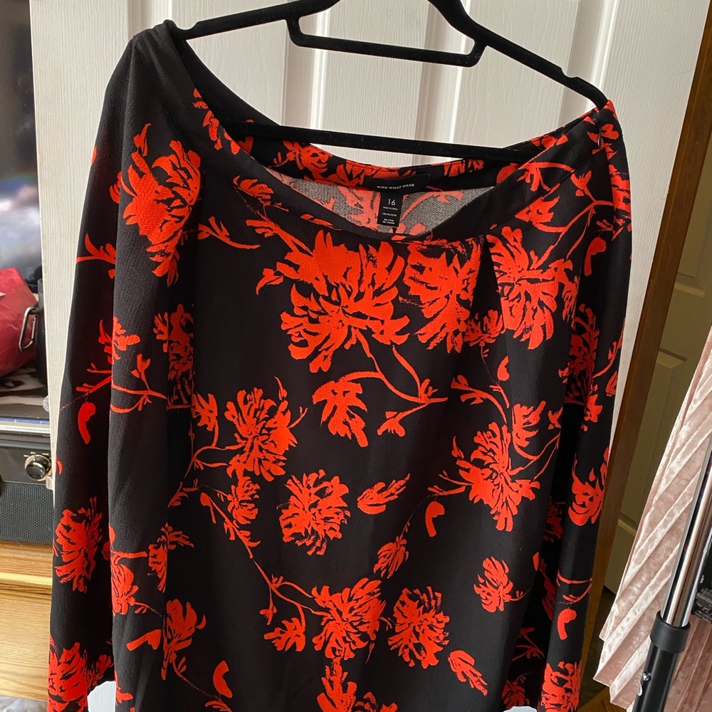 Flowered skirt
